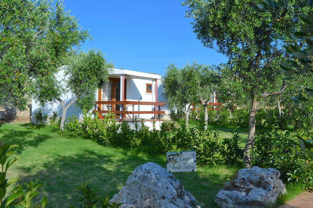 Agriturismo Antichi Ulivi Mattinata Exteriör bild